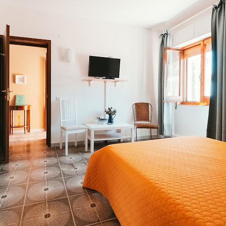 Villa Bella Salmagi - Surya Sardinia Holidays & Yoga Capitana Eksteriør billede